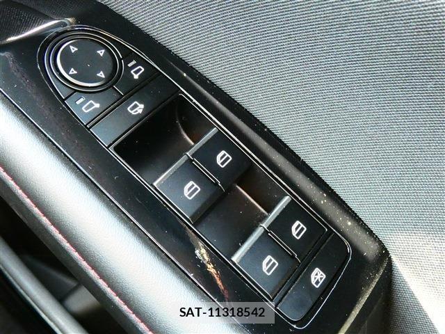 Mazda MAZDA3 2023-08 3907395-27