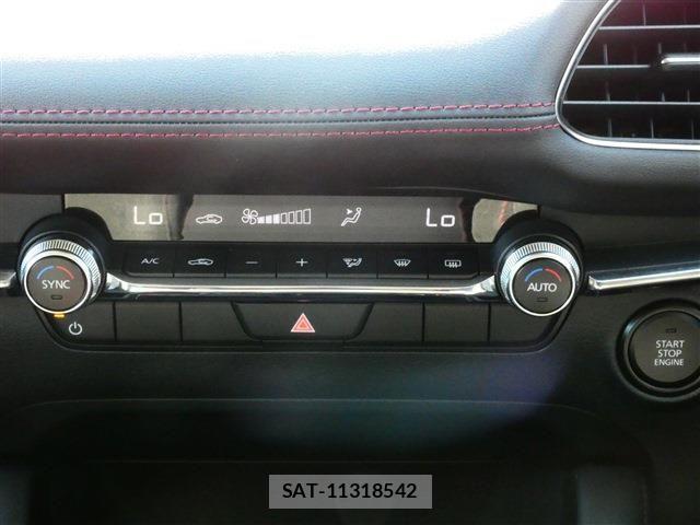 Mazda MAZDA3 2023-08 3907395-4