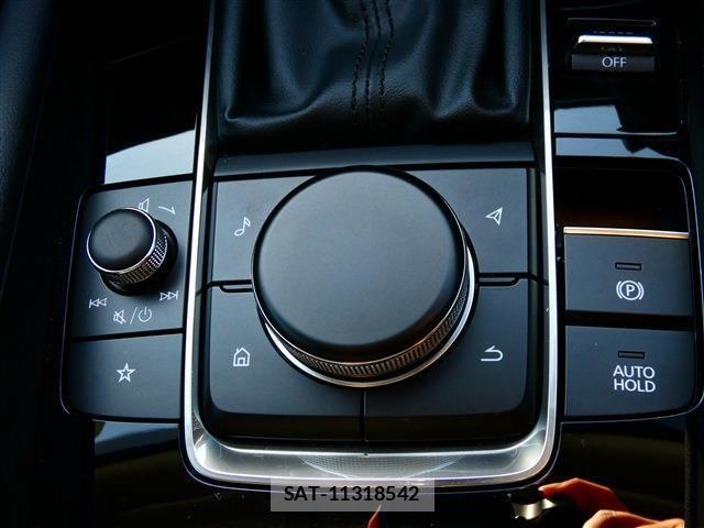 Mazda MAZDA3 2023-08 3907395-7