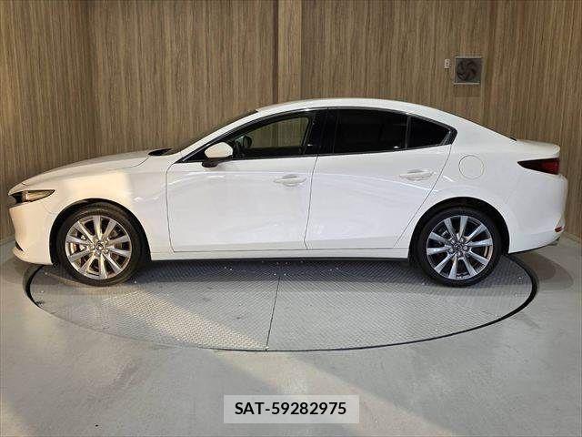Mazda MAZDA3 2023-06 5871530-20