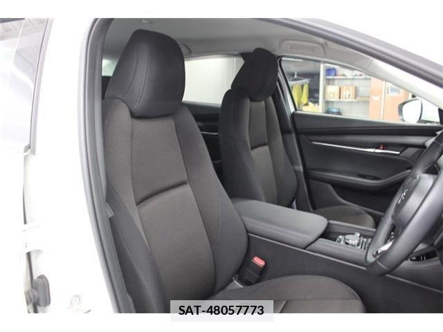 Mazda MAZDA3 2019-09 5871545-24