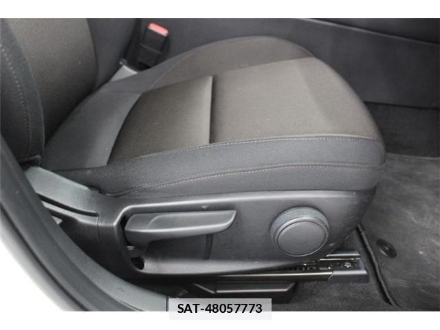 Mazda MAZDA3 2019-09 5871545-25