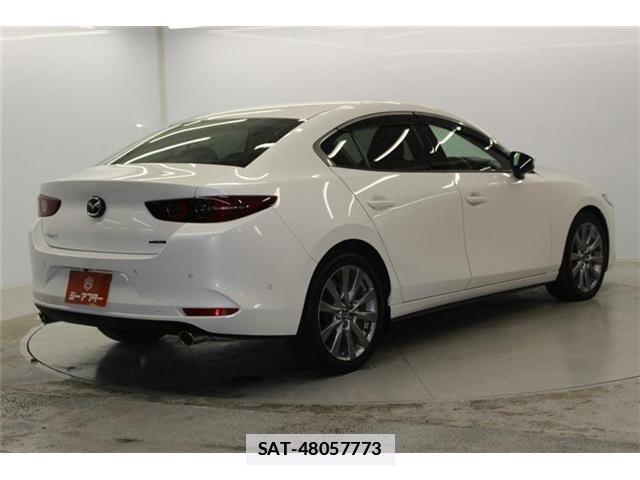 Mazda MAZDA3 2019-09 5871545-4