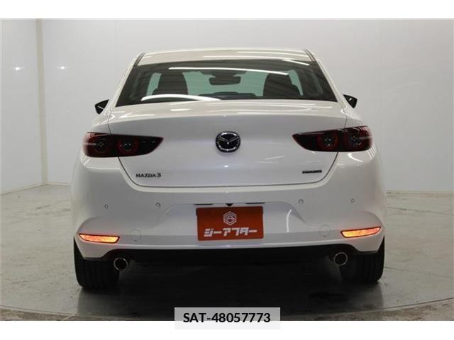 Mazda MAZDA3 2019-09 5871545-5