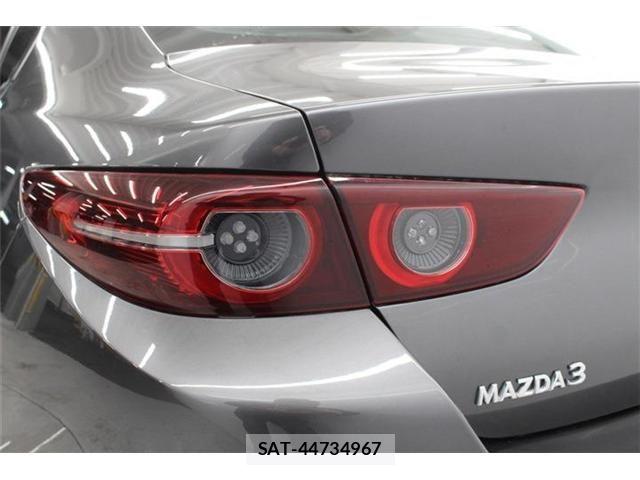 Mazda MAZDA3 2020-10 6672410-15