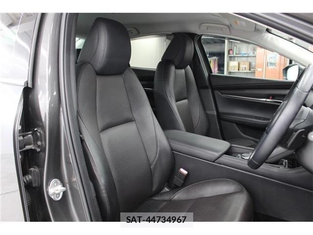 Mazda MAZDA3 2020-10 6672410-24