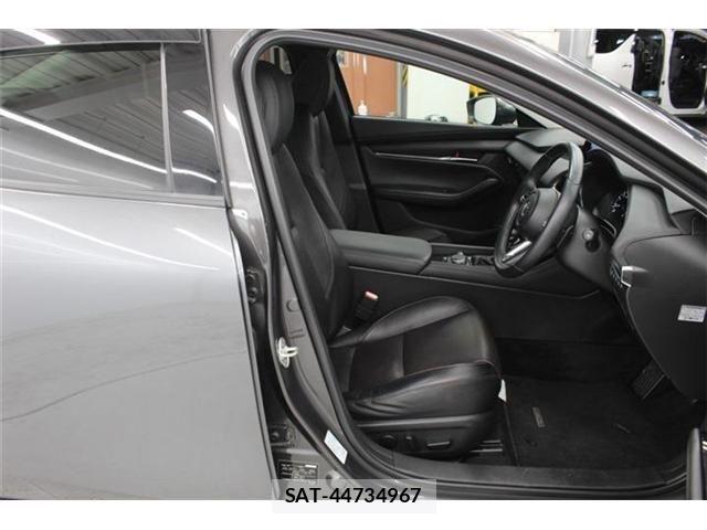 Mazda MAZDA3 2020-10 6672410-26