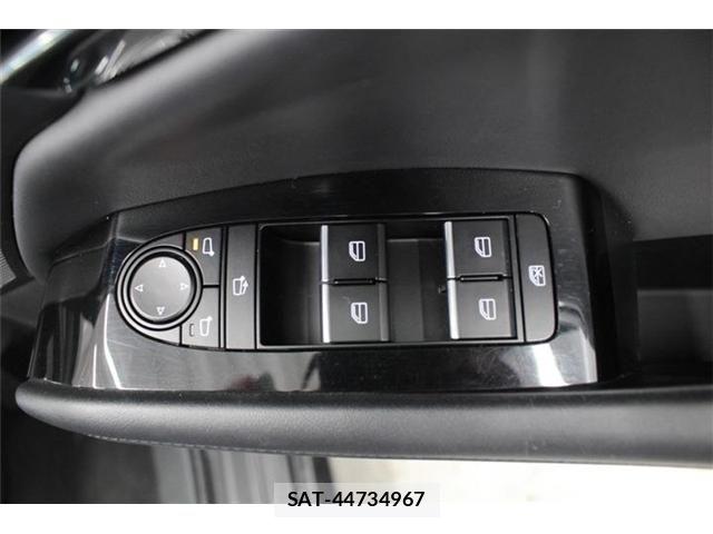 Mazda MAZDA3 2020-10 6672410-28