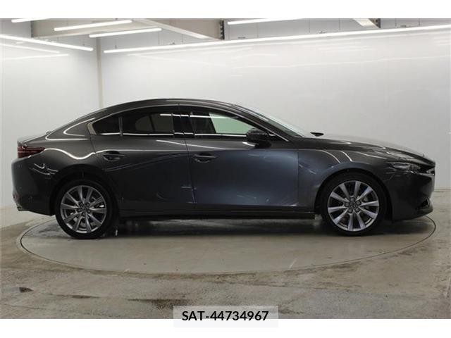 Mazda MAZDA3 2020-10 6672410-3