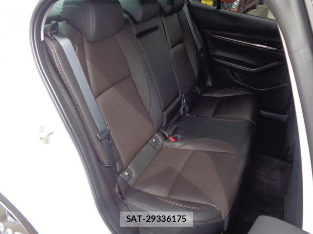 Mazda MAZDA3 2023-04 6672408-10