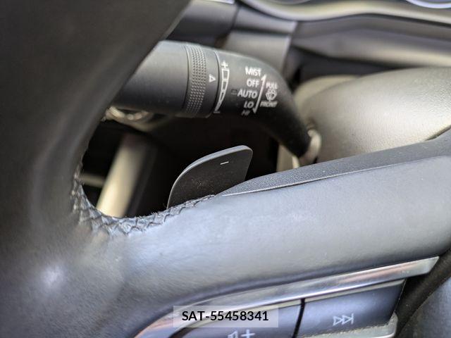 Mazda MAZDA3 2019-07 6815832-28