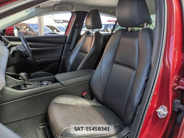 Mazda MAZDA3 2019-07 6815832-2