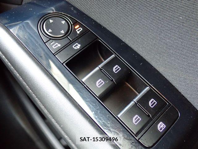 Mazda MAZDA3 2021-03 7059396-6