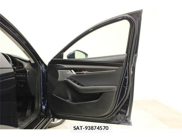 Mazda MAZDA3 2019-12 7059399-29
