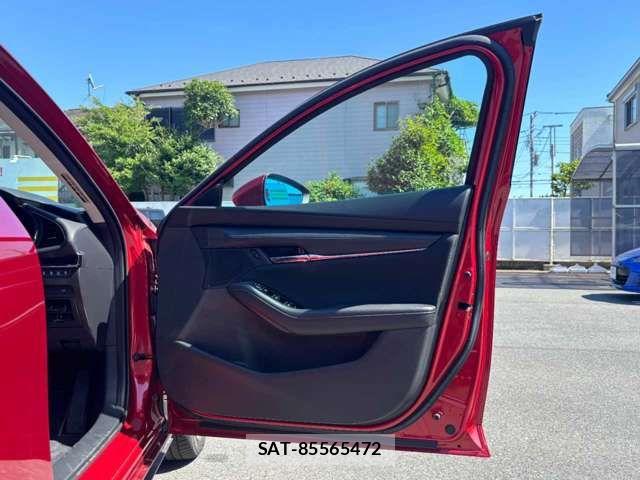 Mazda MAZDA3 2021-03 7221410-19