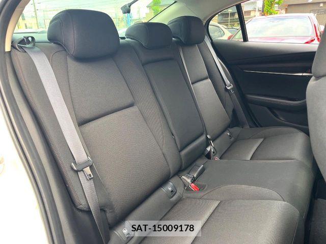 Mazda MAZDA3 2022-10 7221413-8
