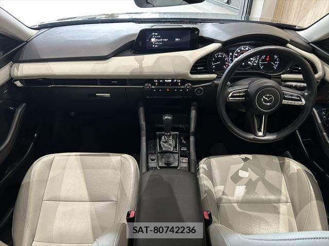 Mazda MAZDA3 2020-03 7221408-2