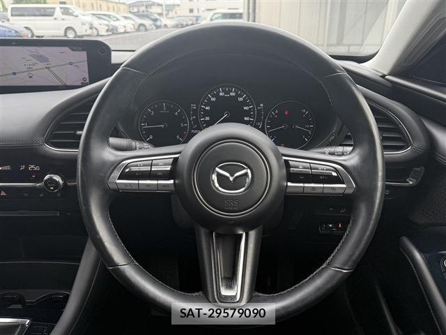 Mazda MAZDA3 2019-05 7221402-18
