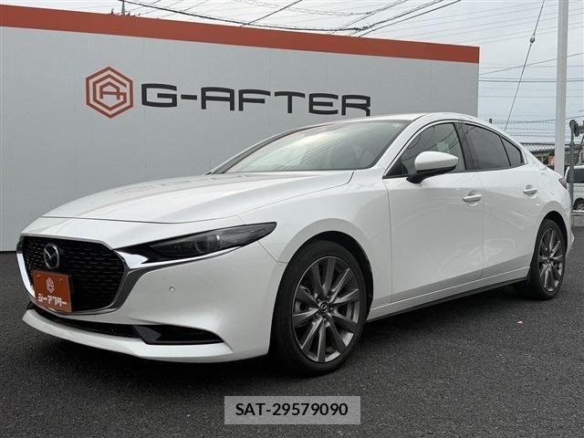 Mazda MAZDA3 2019-05 7221402-23