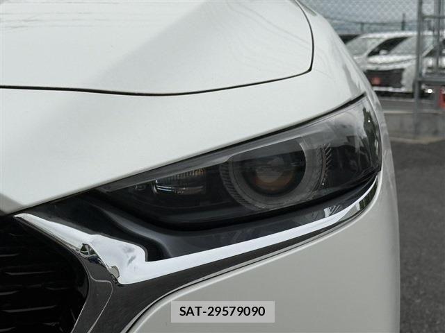 Mazda MAZDA3 2019-05 7221402-24