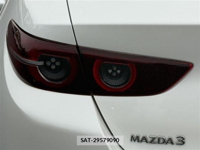 Mazda MAZDA3 2019-05 7221402-27