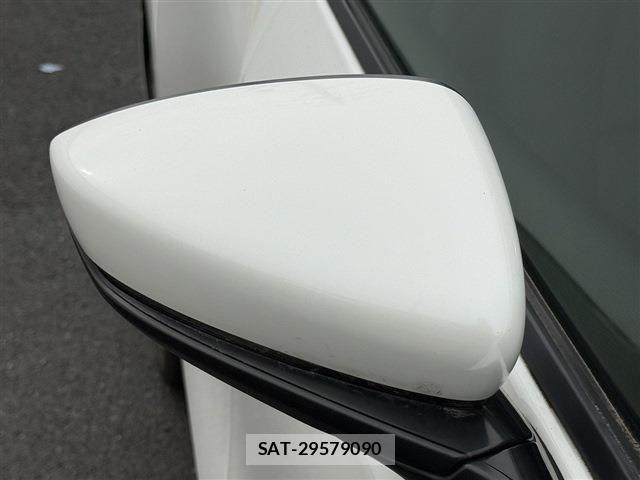 Mazda MAZDA3 2019-05 7221402-28