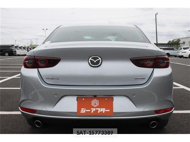 Mazda MAZDA3 2021-02 7251430-10