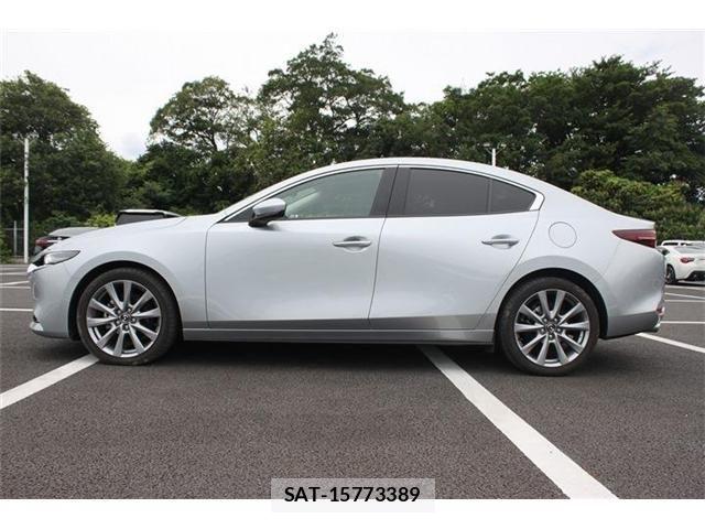 Mazda MAZDA3 2021-02 7251430-12