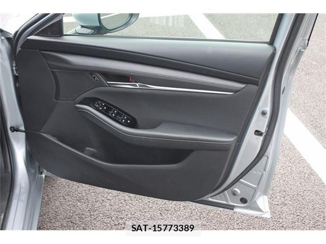 Mazda MAZDA3 2021-02 7251430-29