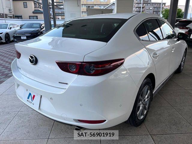 Mazda MAZDA3 2019-08 7272276-15