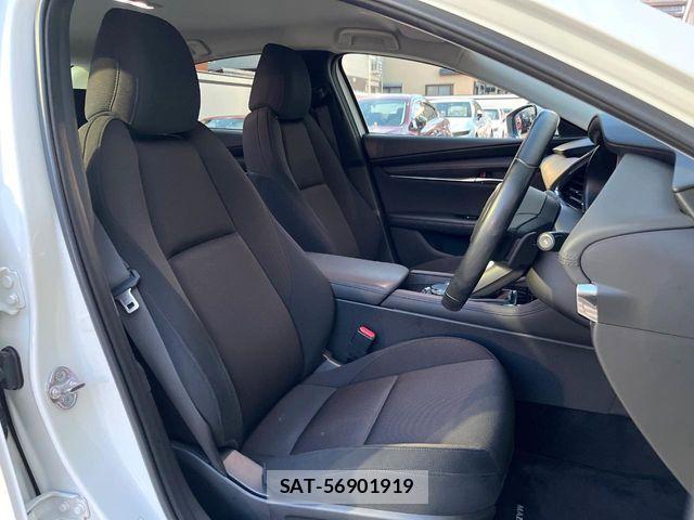 Mazda MAZDA3 2019-08 7272276-4