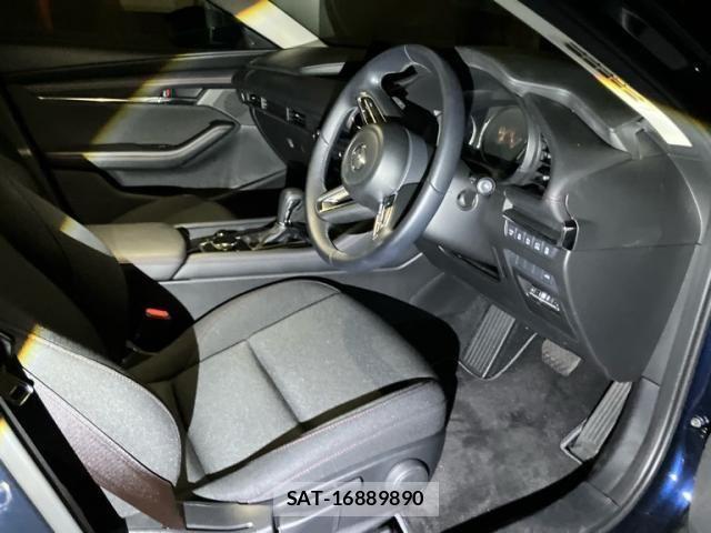 Mazda MAZDA3 2022-06 7328218-15