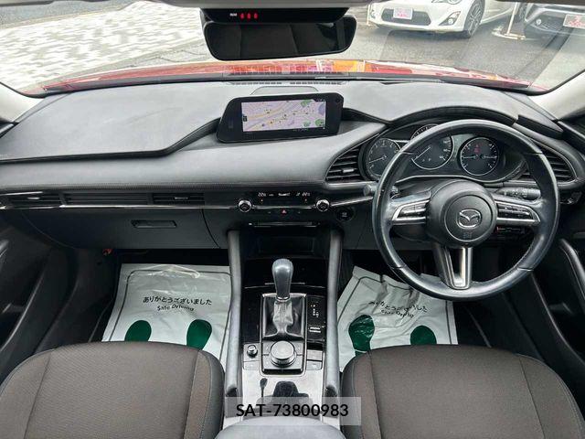 Mazda MAZDA3 2021-05 7358646-2