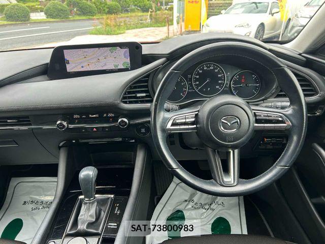 Mazda MAZDA3 2021-05 7358646-3