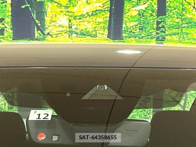 Mazda MAZDA3 2022-12 7358647-4