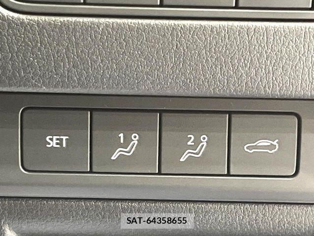 Mazda MAZDA3 2022-12 7358647-6