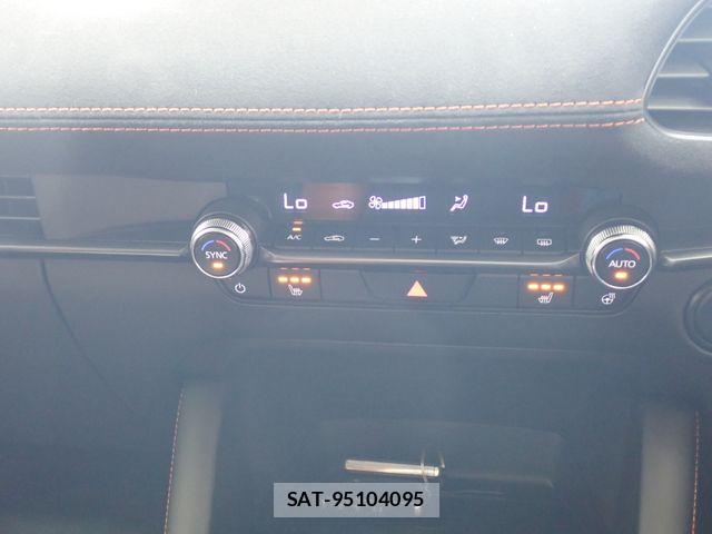 Mazda MAZDA3 2025-09 7392807-15