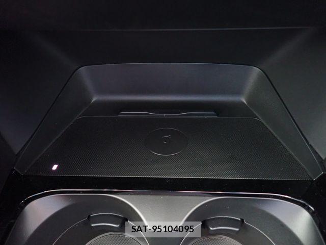 Mazda MAZDA3 2025-09 7392807-16