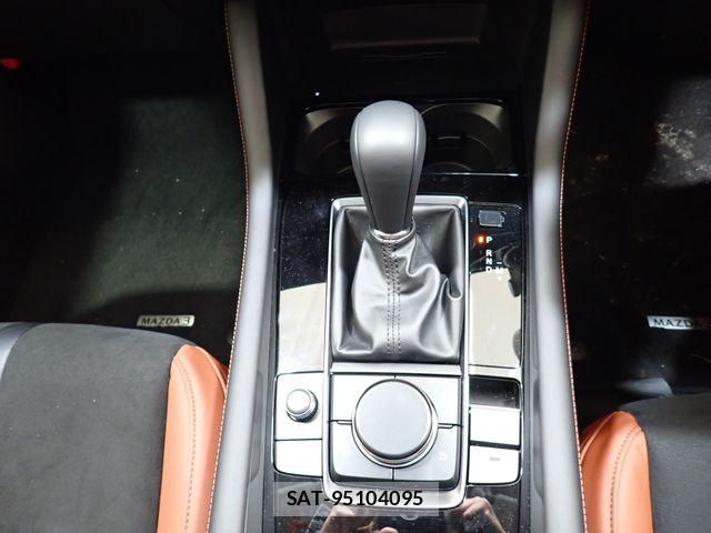 Mazda MAZDA3 2025-09 7392807-17