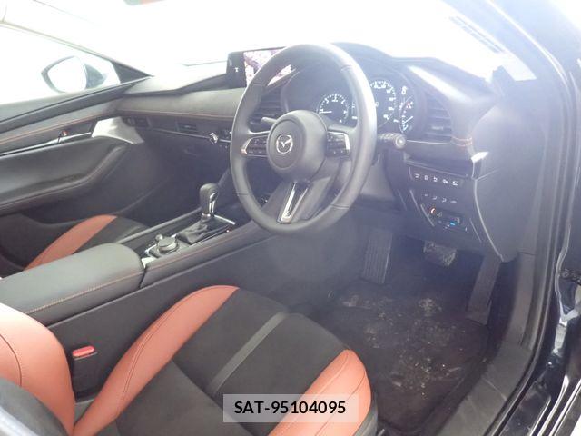 Mazda MAZDA3 2025-09 7392807-1