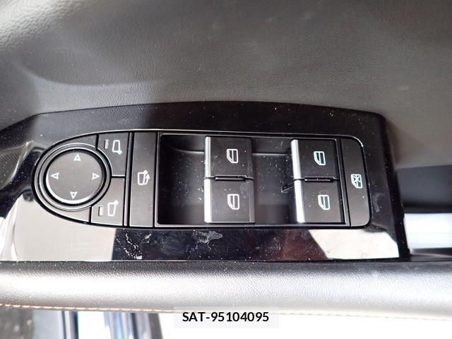 Mazda MAZDA3 2025-09 7392807-19