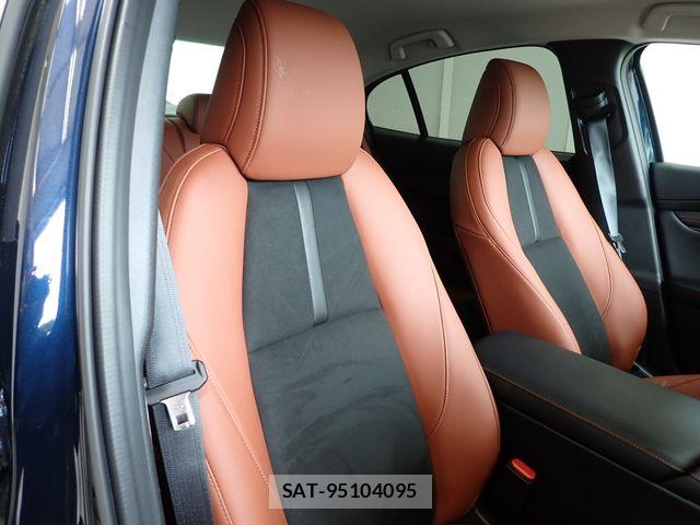 Mazda MAZDA3 2025-09 7392807-21