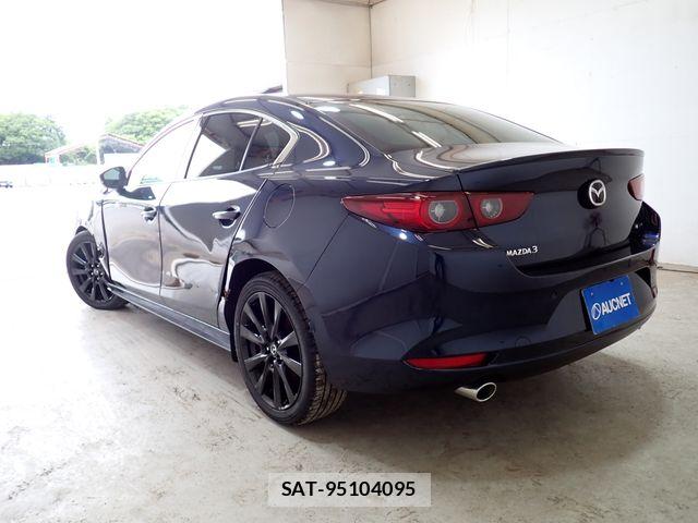 Mazda MAZDA3 2025-09 7392807-2