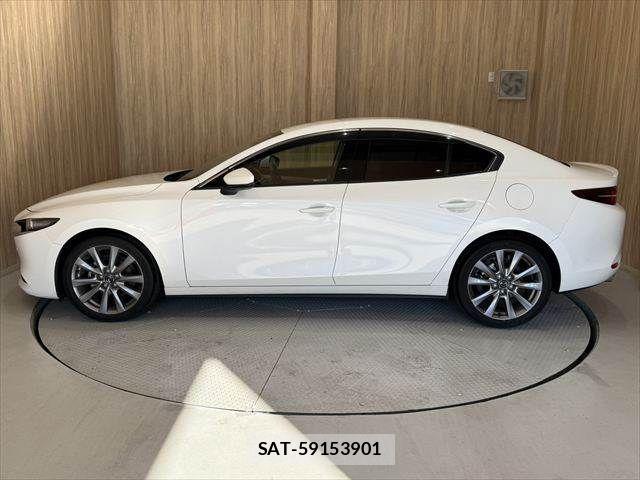 Mazda MAZDA3 2021-04 7455592-20