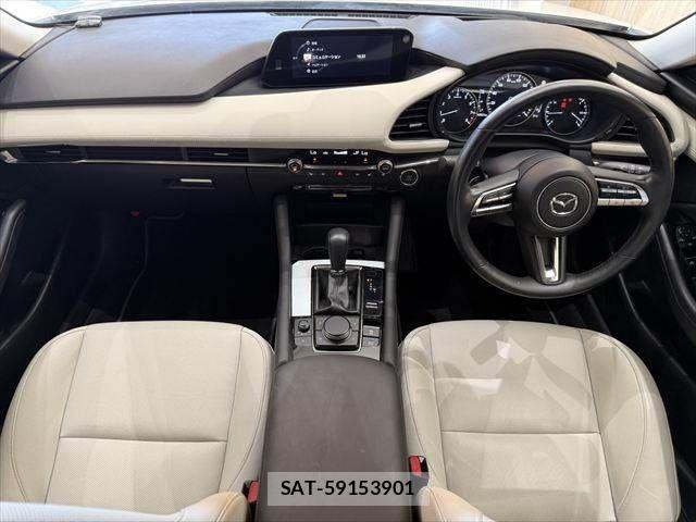 Mazda MAZDA3 2021-04 7455592-2