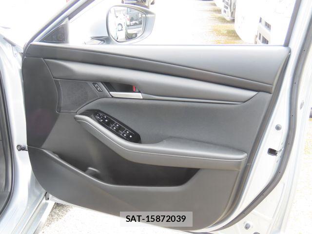 Mazda MAZDA3 2021-01 7455595-20