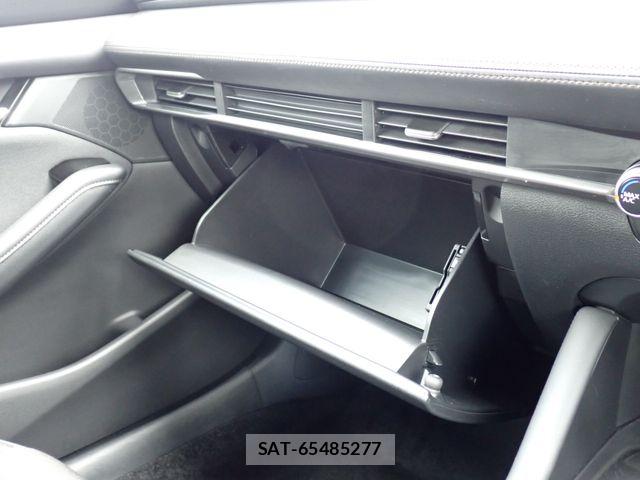 Mazda MAZDA3 2021-09 7509149-17