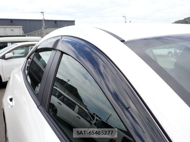 Mazda MAZDA3 2021-09 7509149-26