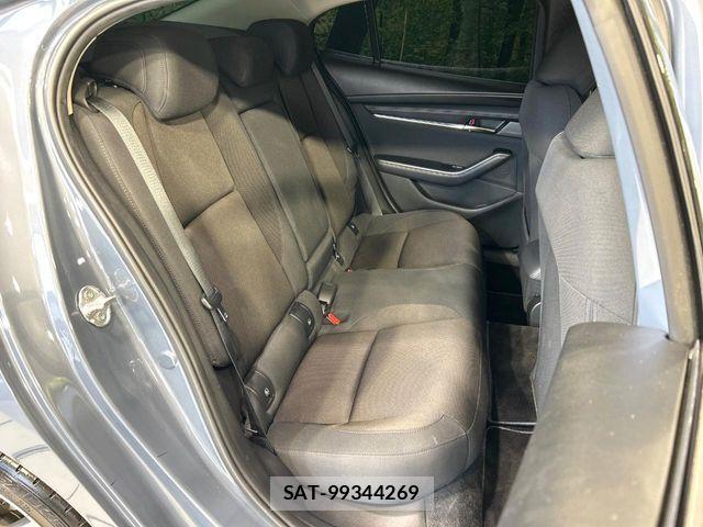 Mazda MAZDA3 2023-09 7562398-8