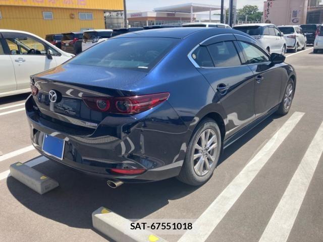 Mazda MAZDA3 2019-07 7562400-1